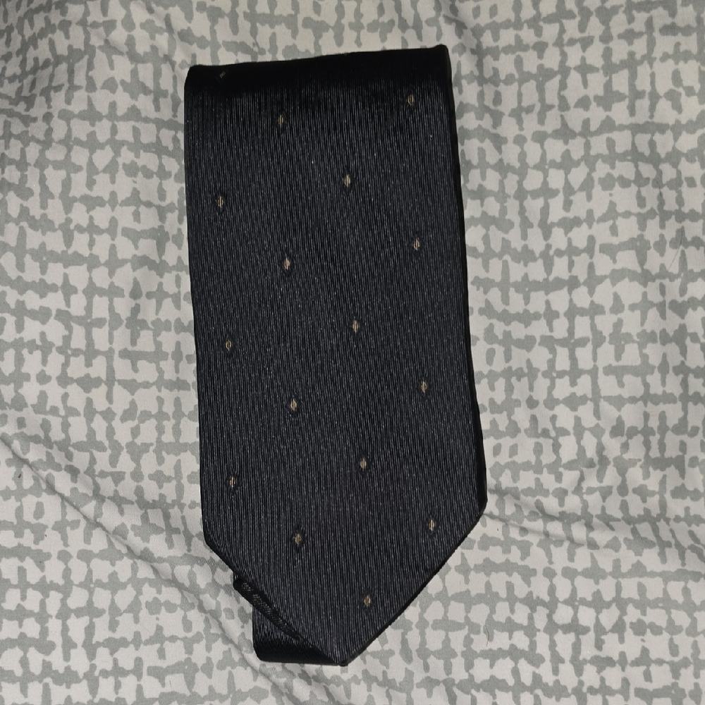Armani Collezioni Gray Tie with Subtle Gold Dots